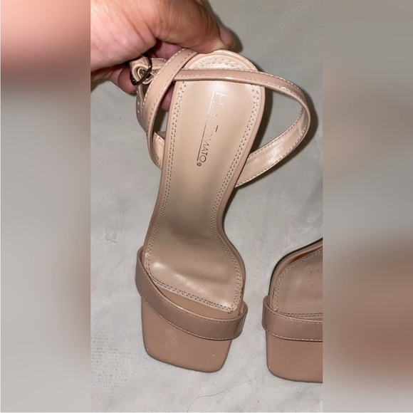 Preloved Hot tomato heels size 9M - Picture 2 of 5